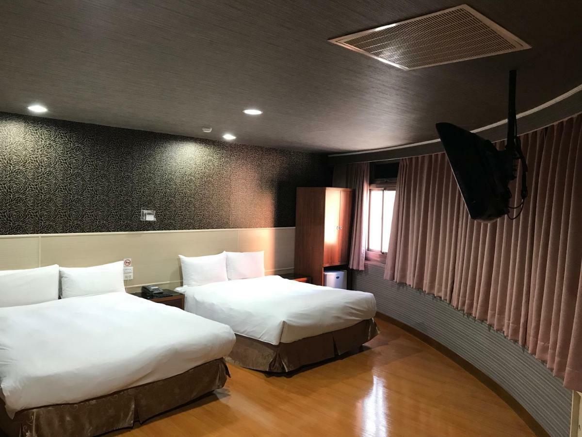 Long Siang Hotel Каосюн Екстериор снимка